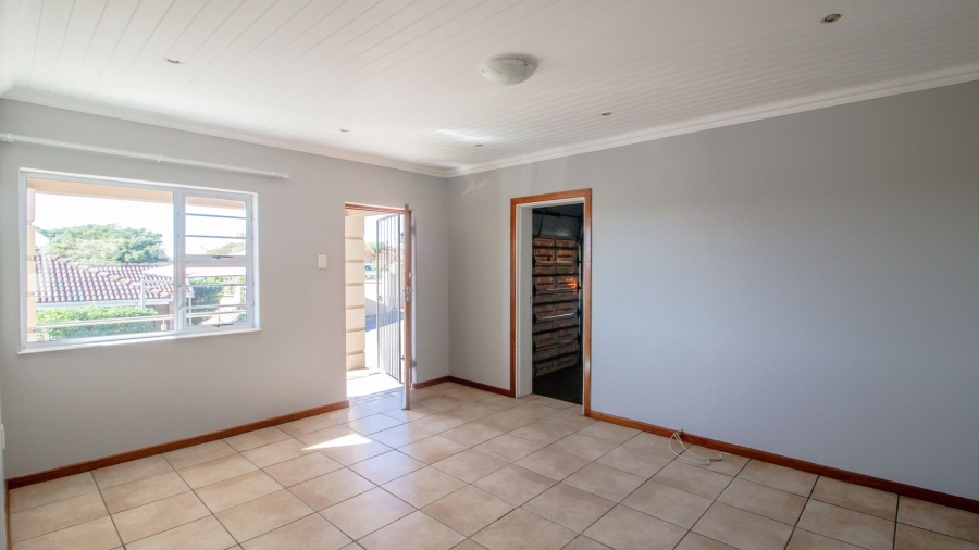 3 Bedroom Property for Sale in Beacon Bay North Eastern Cape